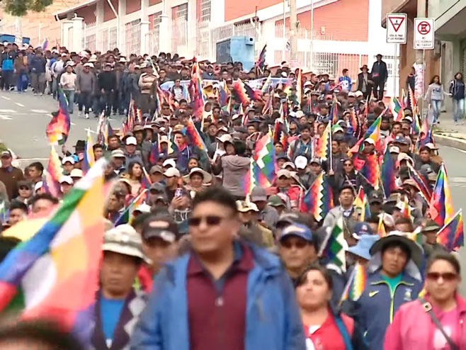 Protesti u Boliviji (foto: Youtube / rt.com) - 