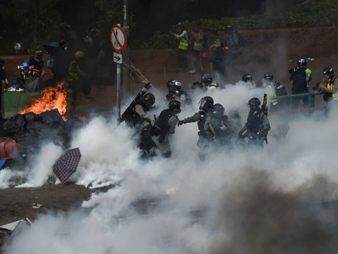 Neredi u Hong Kongu - Foto: AFP