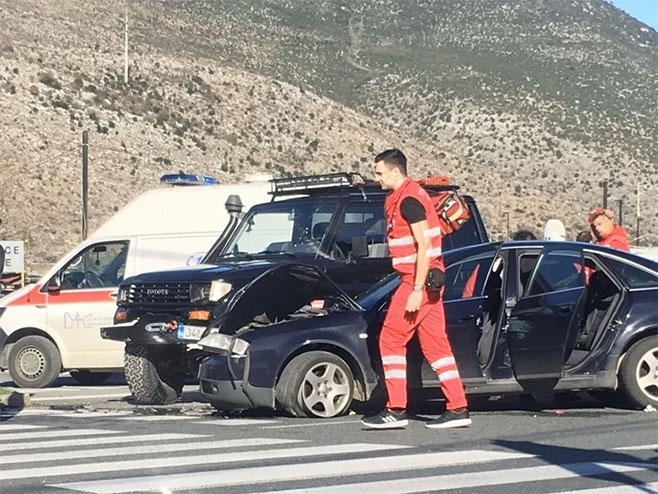 Saobraćajna nesreća kod Mostara - Foto: klix.ba