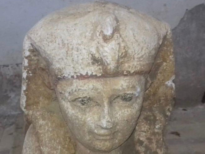 Mala statua kraljevske sfinge (foto:Egyptian Ministry of Antiquities/Handout via Xinhua) - 