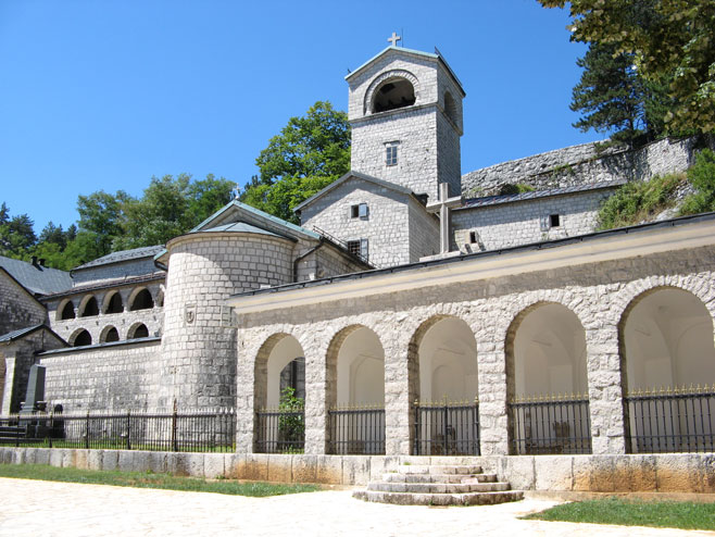 Cetinjski manastir (foto: wikipedia.org / Koroner) - 