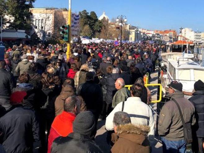 Grčka - protesti (Foto:BBC News, Greece) - 