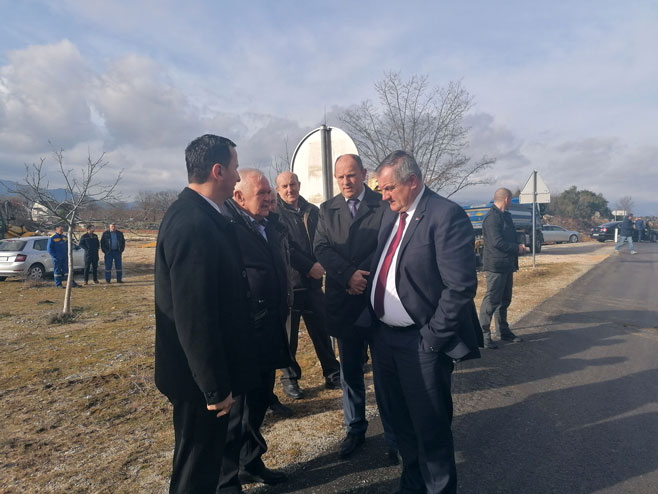 Višković na rekonstrukciji puta Trebinje-Ljubinje - Foto: SRNA