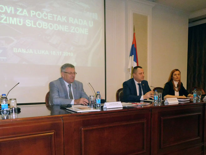 Petrović i Petričević Petrović i Petričević -