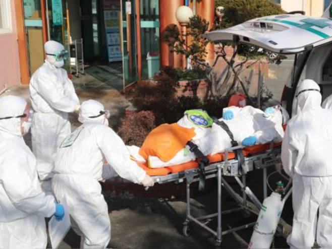 Oboljeli od virusa korona u Italiji - Foto: AFP