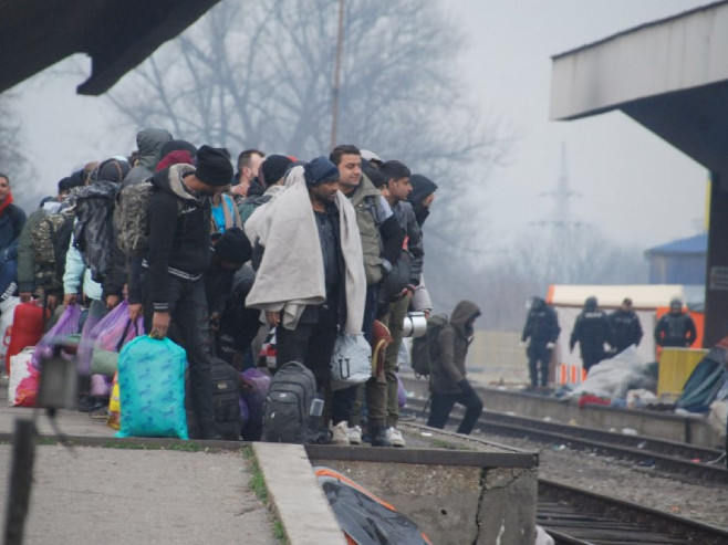Migranti u Tuzli (Foto: E. Skokić) - 