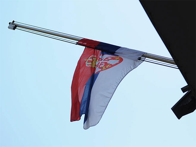 Srpska zastava na pola koplja - 