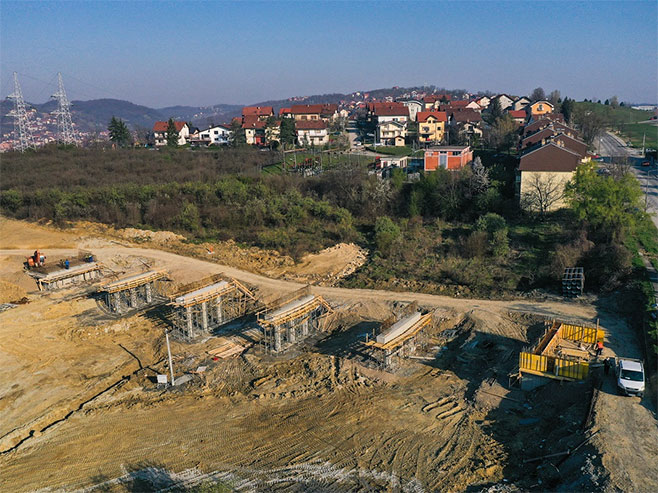 Izgradnja puta (foto: banjaluka.rs.ba) - 