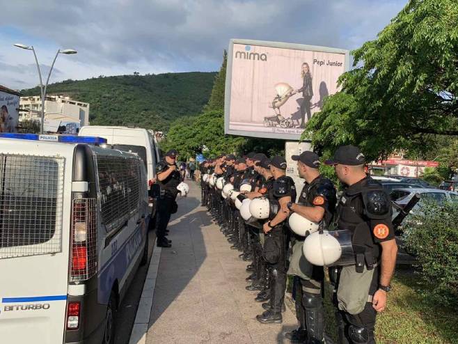 Policija u Budvi, Foto: Vuk Lajović - 