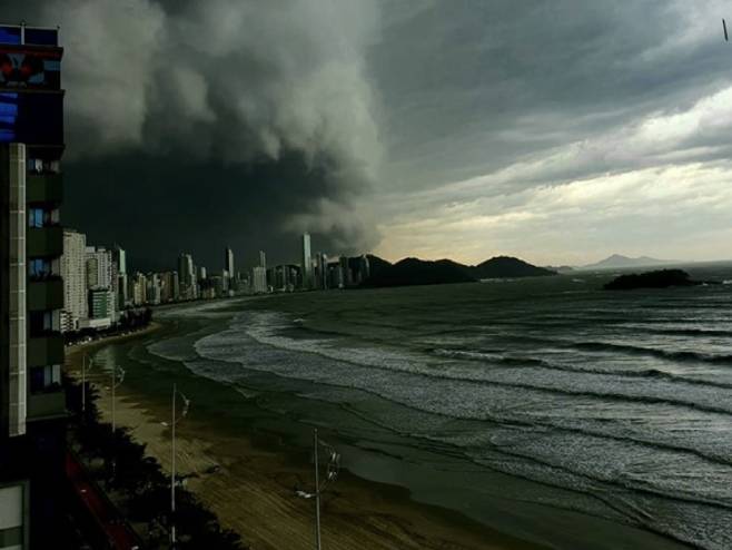 Eksplozivna ciklogeneza u Brazilu - Foto: Twitter