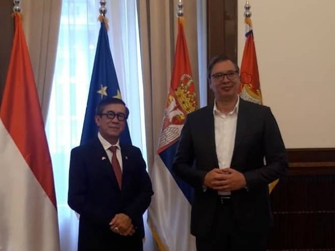 Aleksandar Vučić sa Јasonom Laolijem (foto: instagram.com / buducnostsrbijeav) - 