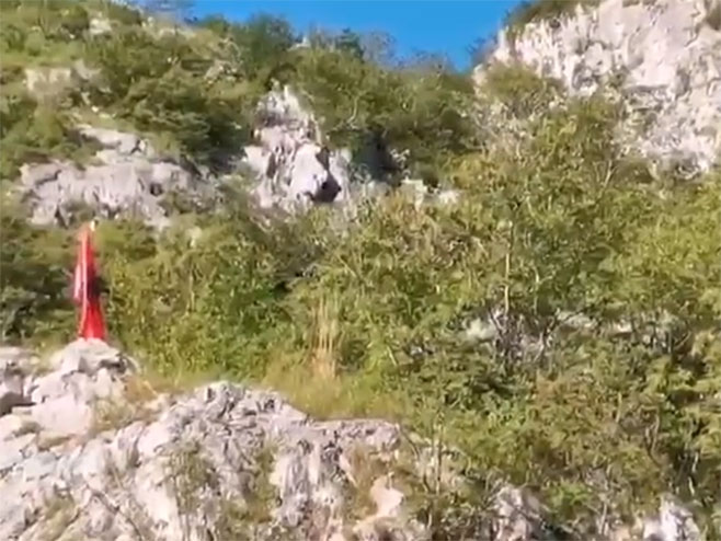 Albanska zastava osvanula kod Gazivoda - Foto: Screenshot/YouTube