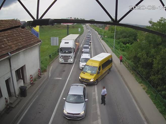 Granični prelaz Brod- ulaz u Srpsku (foto: AMS RS) - 