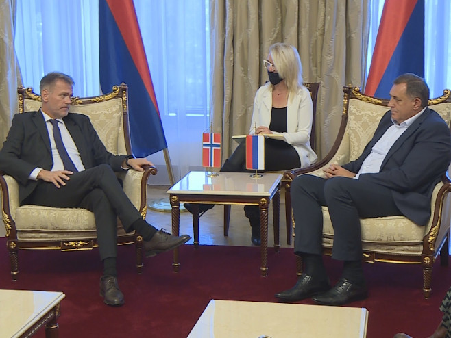 Dodik i norveški ambasador - Foto: RTRS