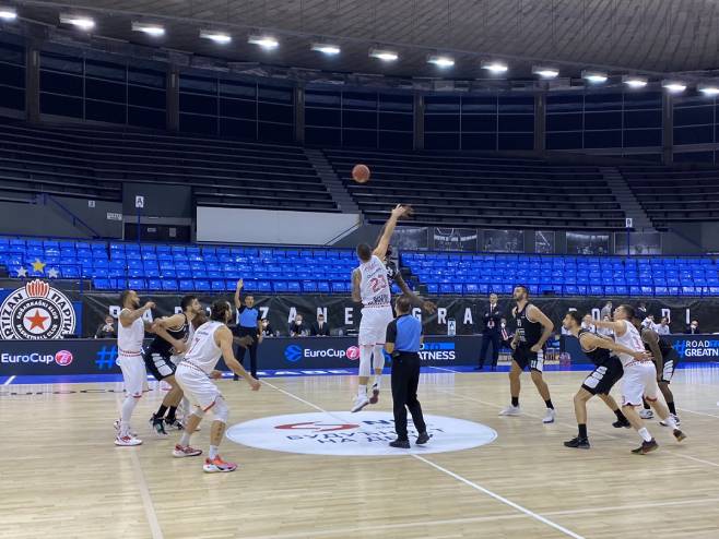 Košarkaši Partizana igraju protiv Burga (foto: twitter.com/PartizanBC) - 