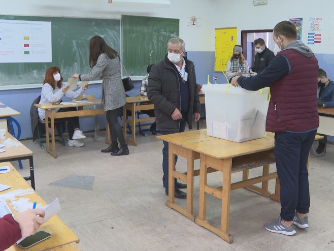 Izbori, glasanje - Foto: RTRS