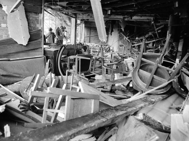 Bombaški napad u Belfastu 1974. godine - Foto: AP