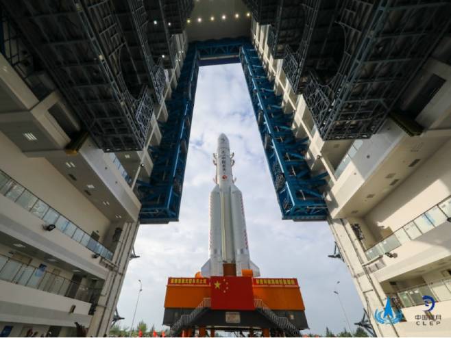 Kineska raketa "Long mart-5" (Foto: CASC/CLEP) - 