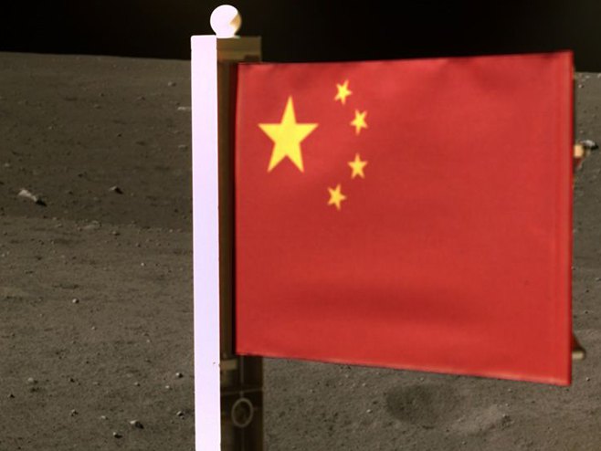 Kineska zastava na Mjesecu (foto:CNSA/CLEP) - 
