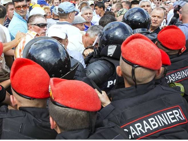 Protesti u Moldaviji (foto: Sputnik) - 