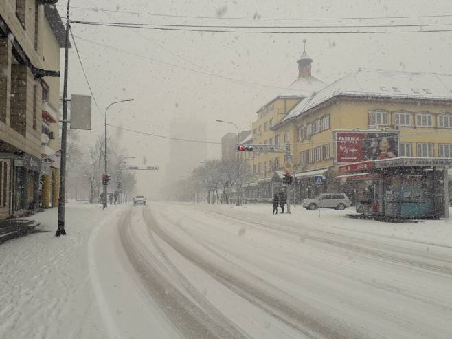 Banjaluka pod snijegom - Foto: RTRS