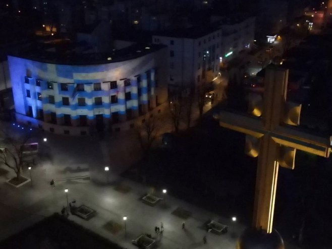 Palata Republike Srpske u bojama grčke zastave (foto: instagram.com/zeljka.cvijanovic) - 