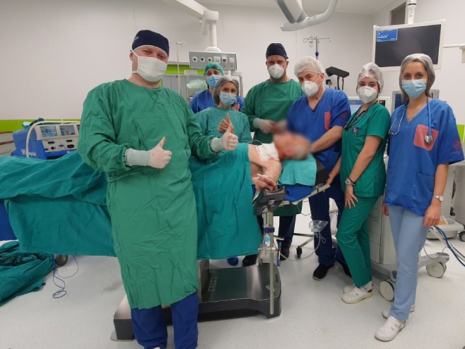 Tim klinike za torakalnu hirurgiju - Foto: RTRS