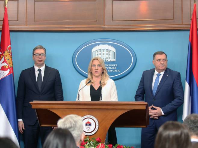 Vučić, Cvijanović i Dodik - Foto: SRNA