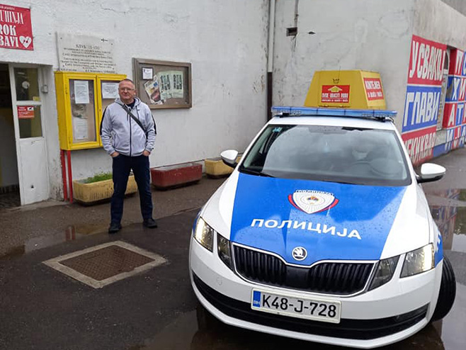 Miroslav Subašić ispred prostorija Јavne kuhinje (Foto: FB/Mozaik prijateljstva) Miroslav Subašić ispred prostorija Јavne kuhinje (Foto: FB/Mozaik prijateljstva) -