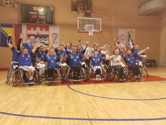 Košarkaški klub invalida Vrbas - Foto: RTRS