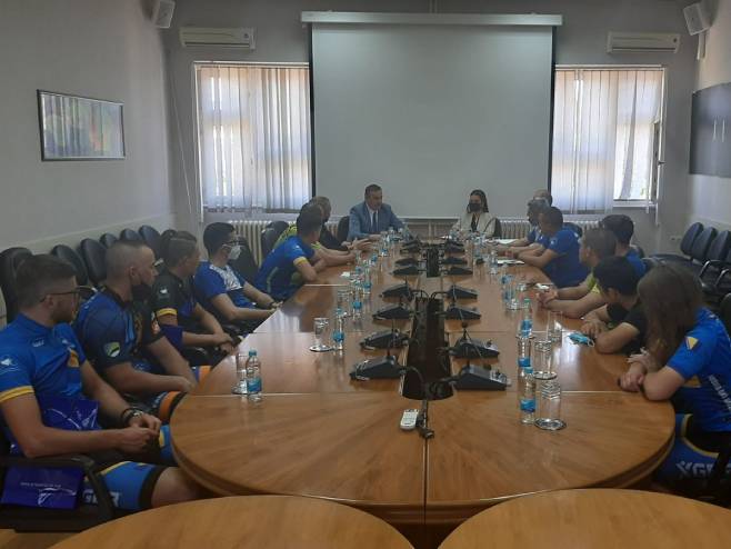 Članovi biviklistickog saveza BIH Članovi biviklistickog saveza BIH - Foto: RTRS