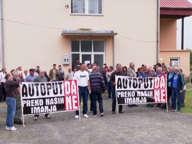 Protest građana u Bistrici - Foto: RTRS