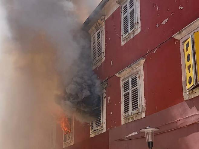 Požar u Zadru (foto: Zadarski.hr) - 