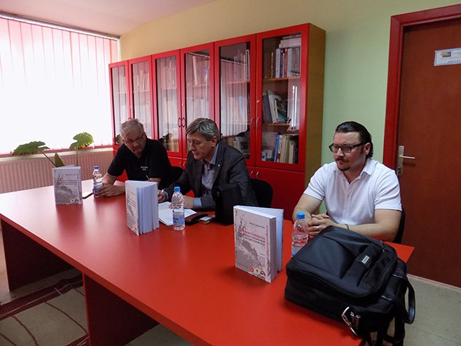 Srebrenica: Promocija zbornika "Zločin genocida nad Srbima u Srebrenici u Drugom svjetskom ratu" - Foto: SRNA