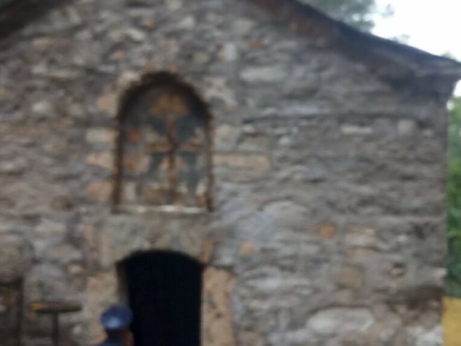 Hram Sv. Petra i Pavla u Brodu (foto: eparhija-prizren.com) - 