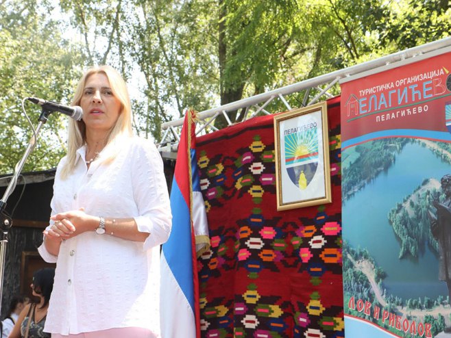 Predsjednica Cvijanović u Pelagićevu - Foto: RTRS