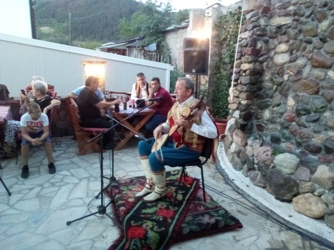 Guslarski koncert u Fočanskoj kući - Foto: SRNA