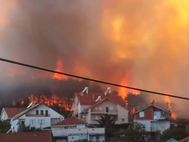 Požar u Sjevernoj Makedoniji - Foto: Screenshot/YouTube