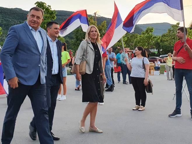 Milorad Dodik, Vlado Đajić, Željka Cvijanovicć - Foto: RTRS