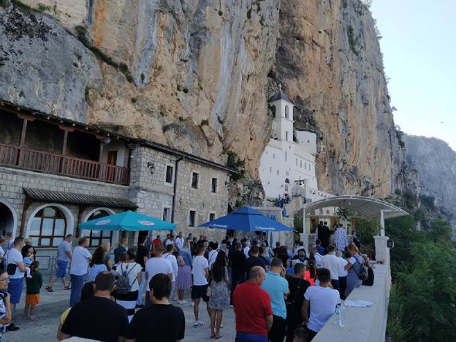 Ostrog - pomen stradalima u "Oluji" Ostrog - pomen stradalima u "Oluji" - Foto: SRNA