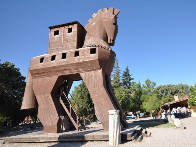 Rekonstrukcija Trojanskog konja (Foto: Jorge Láscar, CC BY 2.0) - 