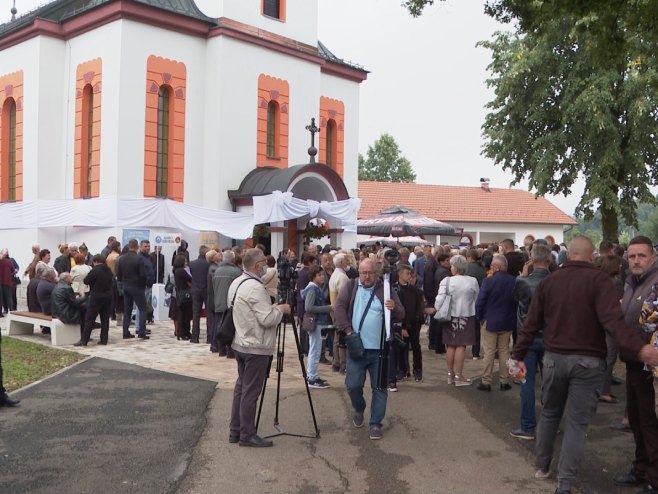 Osveštanje hrama u Kolima - Foto: RTRS