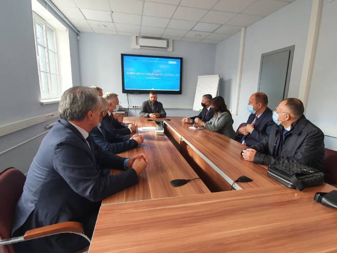 Radovan Višković u Sankt Peterburgu, sastanak u „Tehnoparku“ (Foto: Vlada Srpske) Radovan Višković u Sankt Peterburgu, sastanak u „Tehnoparku“ (Foto: Vlada Srpske) - Foto: Twitter