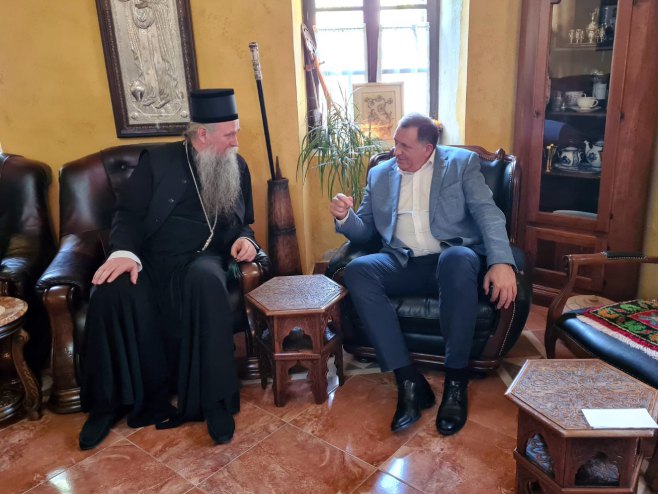 Milorad Dodik i mitropolit Јoanikije - Foto: SRNA