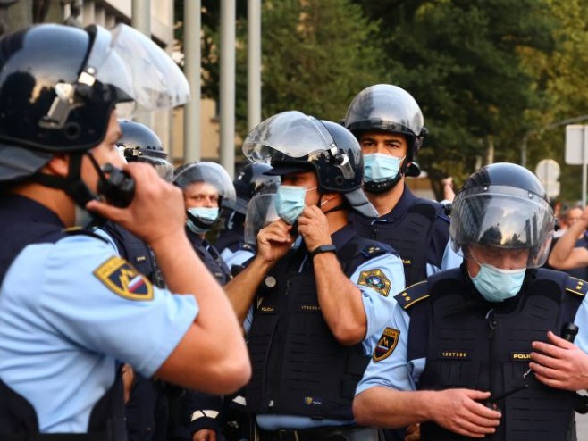 Slovenačka policija (foto: n1info.si) - 