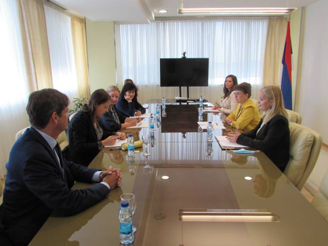 Vidovićeva sa delegacijom Svjetske banke - Foto: RTRS