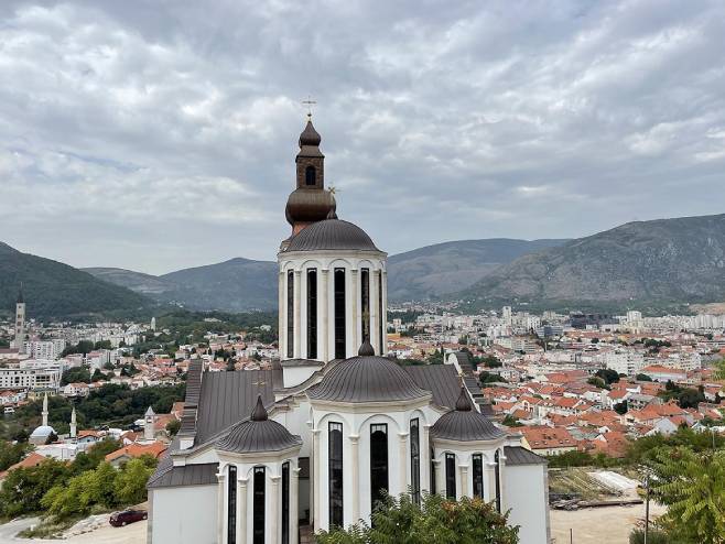 Vaskršnja liturgija u Sabornoj crkvi Svete Trojice u Mostaru
