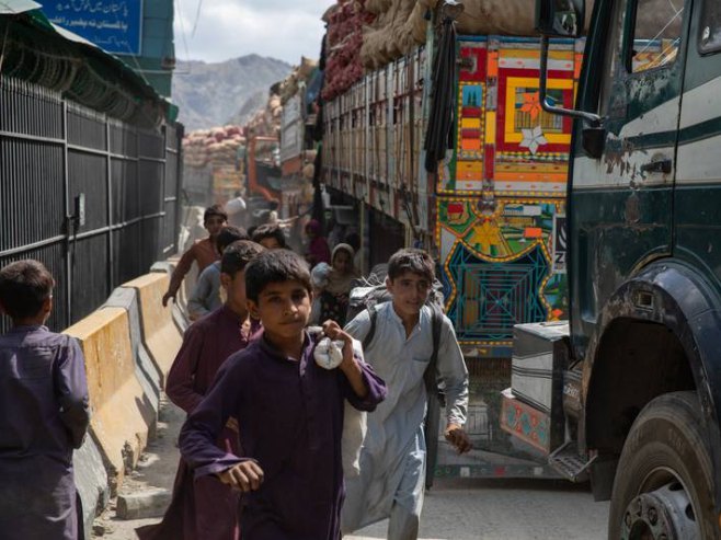 Djeca iz Afganistana bježe u Pakistan (Foto: thenationalnews.com) - 