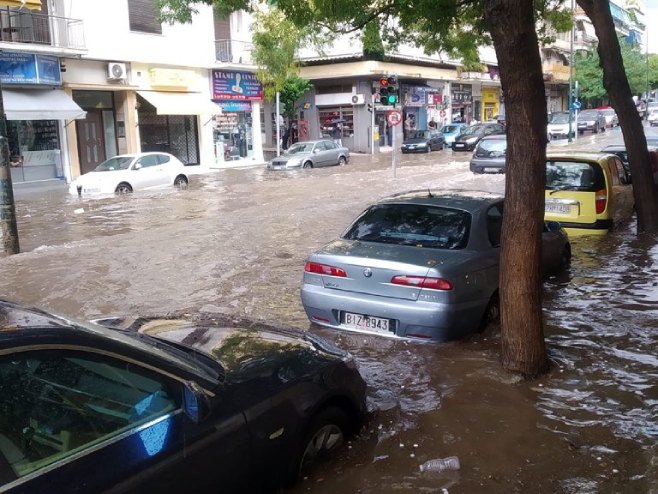 Poplave u Grčkoj (foto:@Marka2_) - Foto: Twitter