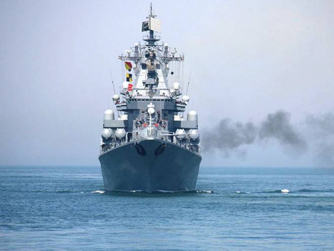Ruski i kineski ratni brodovi prvi put zajedno patrolirali Pacifikom (Foto: Xinhua, Wu Dengfeng) - Foto: AP